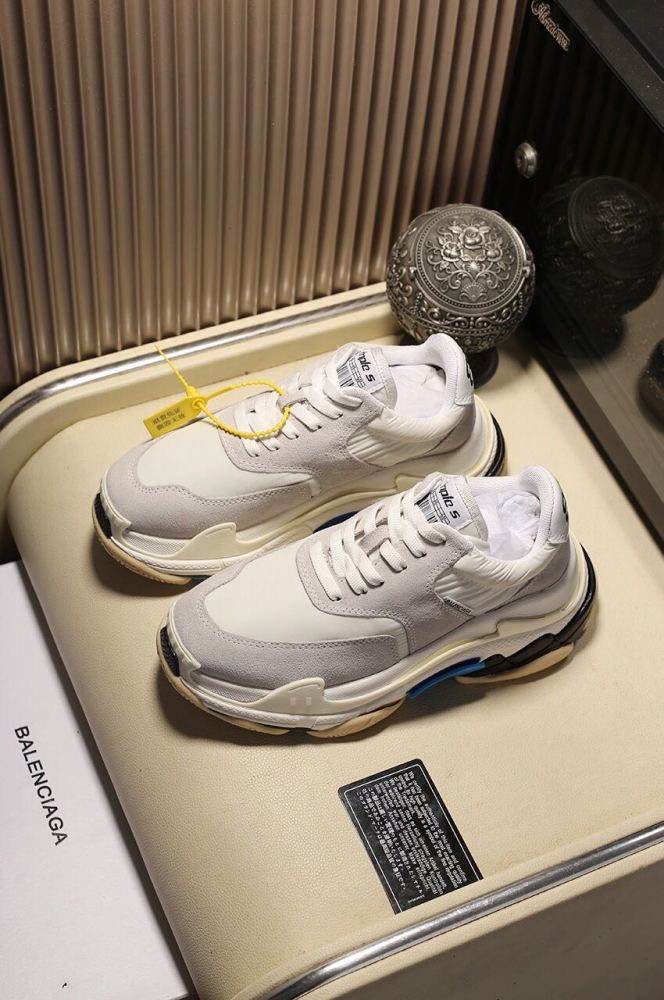 Balenciaga Mens Shoes Breathable Design Sneakers Luxury Brand Triple S Sneaker