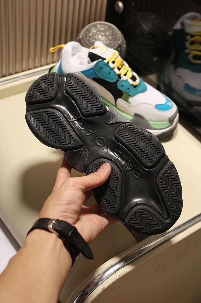 Balenciaga Mens Shoes Breathable Design Sneakers Luxury Brand Triple S Sneaker