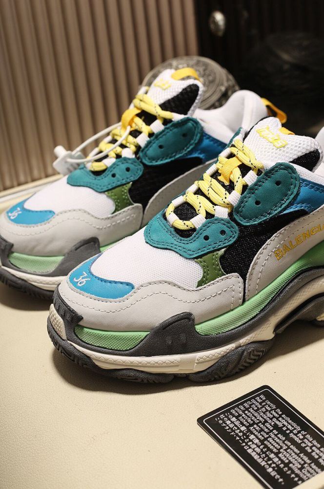 Balenciaga Mens Shoes Breathable Design Sneakers Luxury Brand Triple S Sneaker
