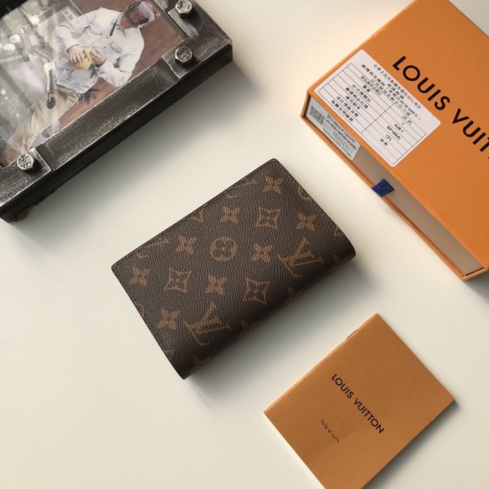 Louis Vuitton Mens Bag Wallet