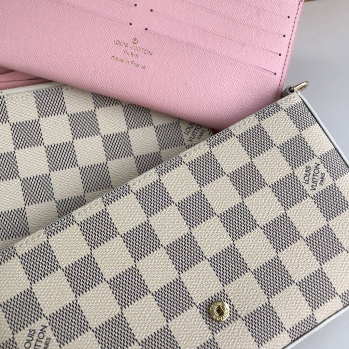 Louis Vuitton Womens Bag Shoulder Bags