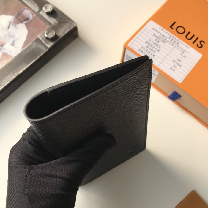 Louis Vuitton Mens Bag Wallet