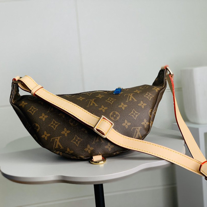 Louis Vuitton Womens Bag Chest Pack