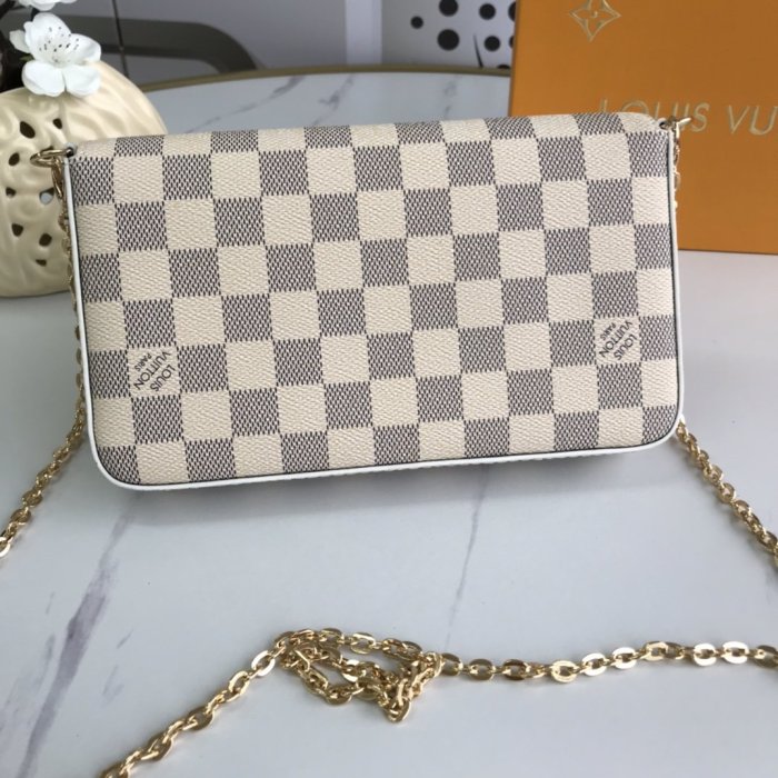 Louis Vuitton Womens Bag Shoulder Bags