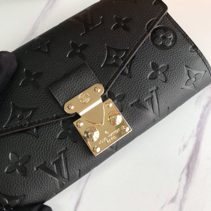 Louis Vuitton Women Bag Wallet