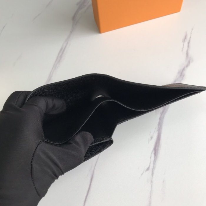 Louis Vuitton Men Bag Wallet