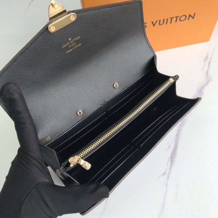 Louis Vuitton Women Bag Wallet
