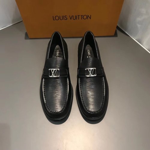 Louis Vuitton Men Shoes