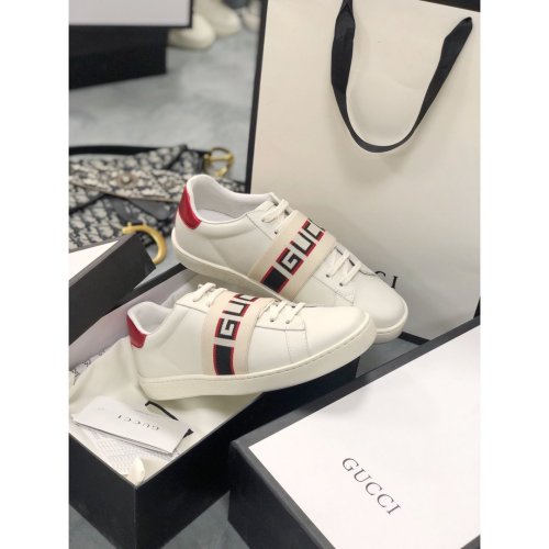 Gucci Mens Shoes Luxury Brand Men's Ace Gucci Stripe Sneaker  ‎523469 0FIV0 9091