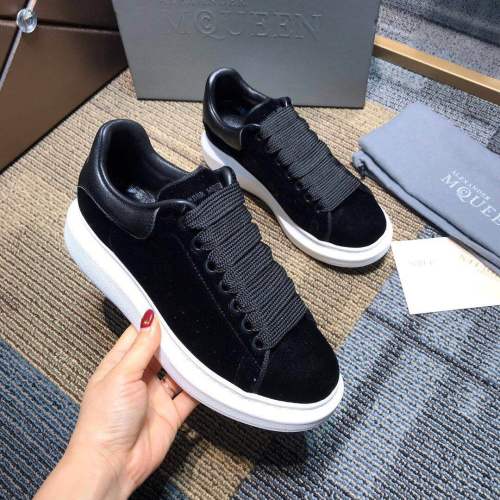 Alexander McQueen Men Shoes Fashion Design Luxury Brand