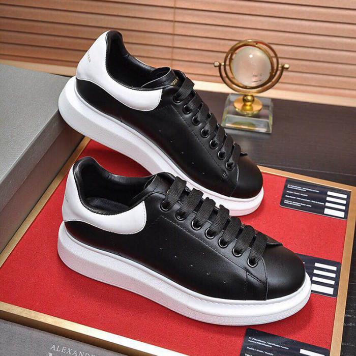 Alexander McQueen Men Shoes Fashion Design Luxury Brand Oversized Sneaker 553680WHGP51070
