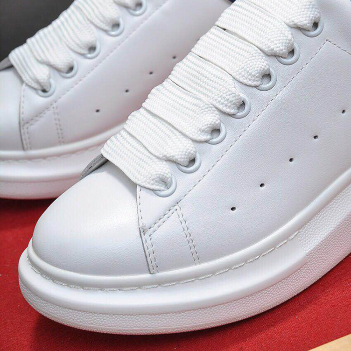 Alexander McQueen Men Shoes Fashion Design Luxury Brand