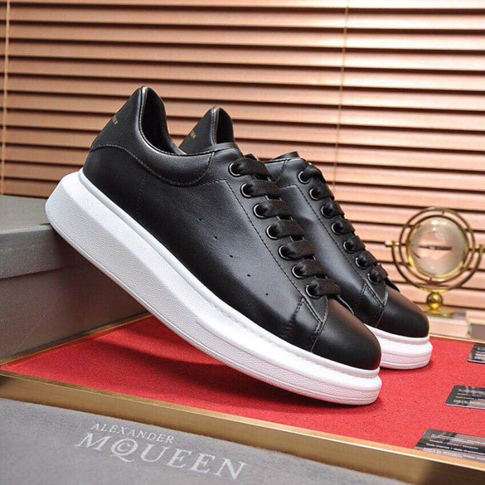 Alexander McQueen Men Shoes Fashion Design Luxury Brand