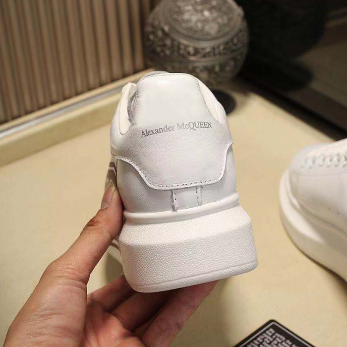 Alexander McQueen Men Shoes Fashion Design Luxury Brand