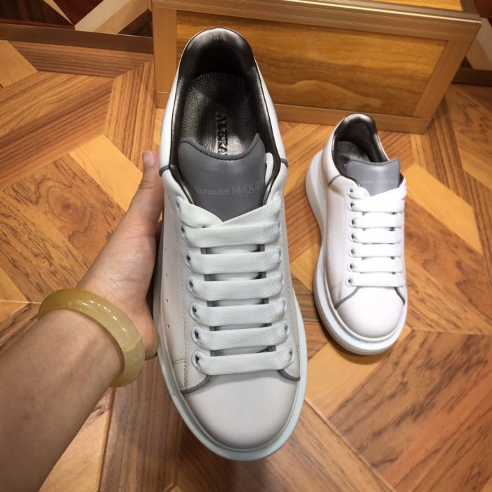 Alexander McQueen Men Shoes Fashion Design Luxury Brand Oversized Sneaker Reflectable