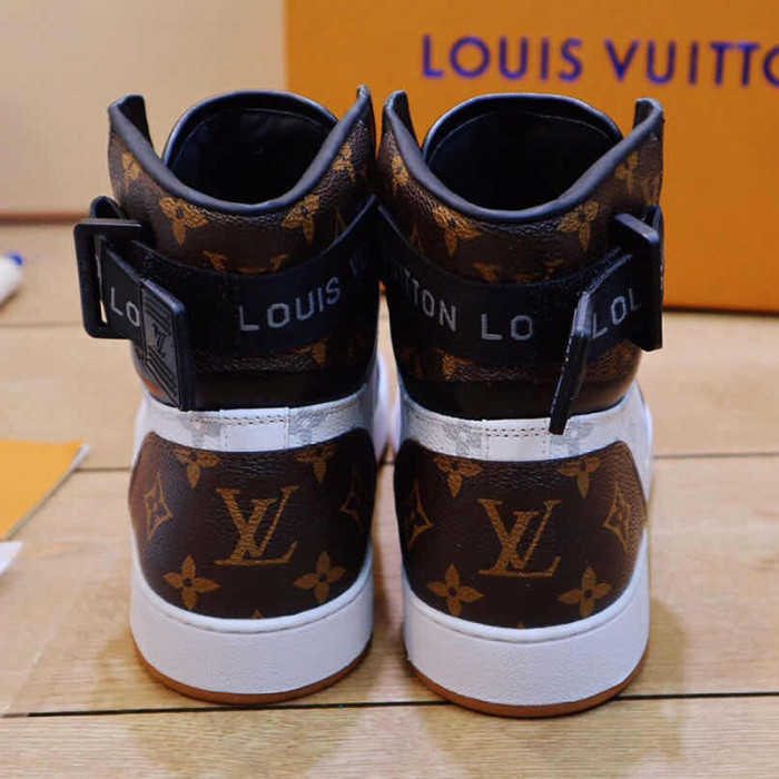 Louis Vuitton Men Shoes Sneakers Breathable Top Quality Fashion LV Rivoli Sneaker Boot 1A44VV