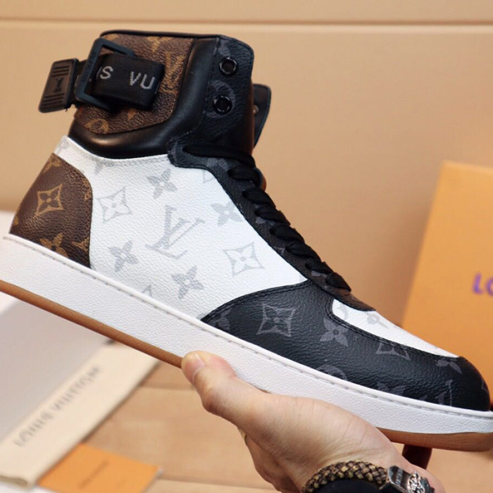 Louis Vuitton Men Shoes Sneakers Breathable Top Quality Fashion LV Rivoli Sneaker Boot 1A44VV