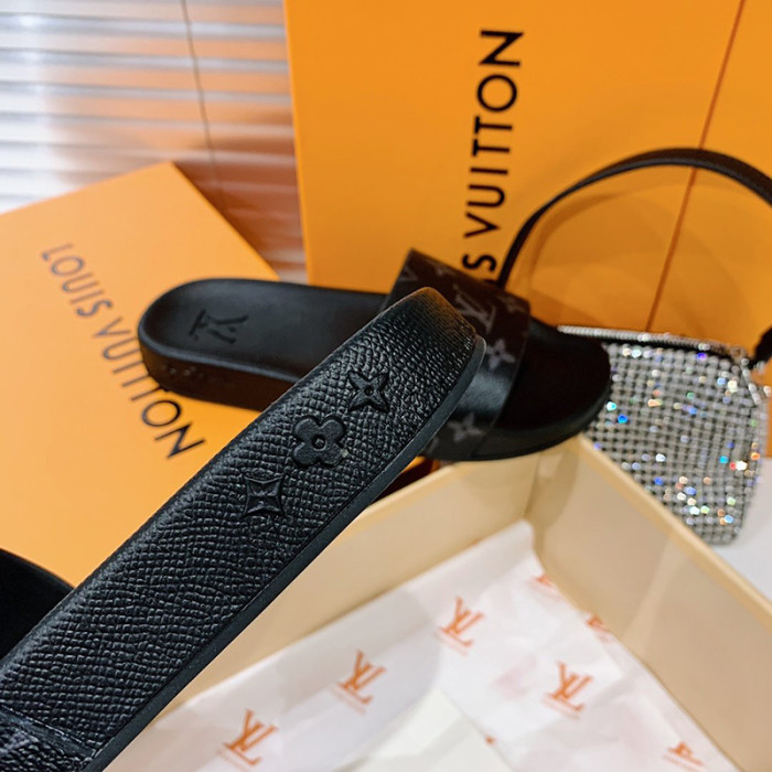 Louis Vuitton Men Shoes Slippers Sandals Flip Flop Luxury Brand WATERFRONT MULE 1A3PRW