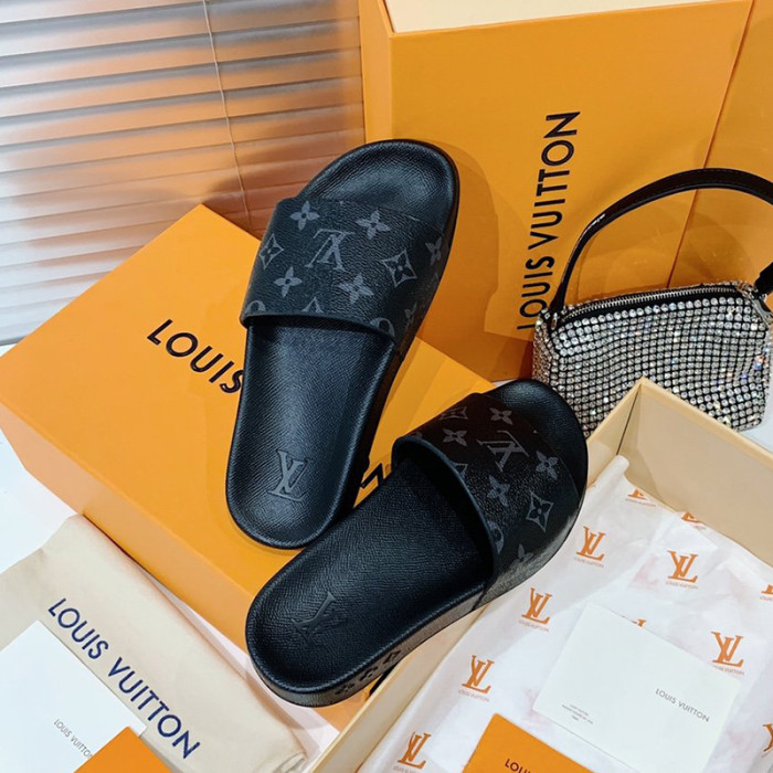 Louis Vuitton Men Shoes Slippers Sandals Flip Flop Luxury Brand WATERFRONT MULE 1A3PRW