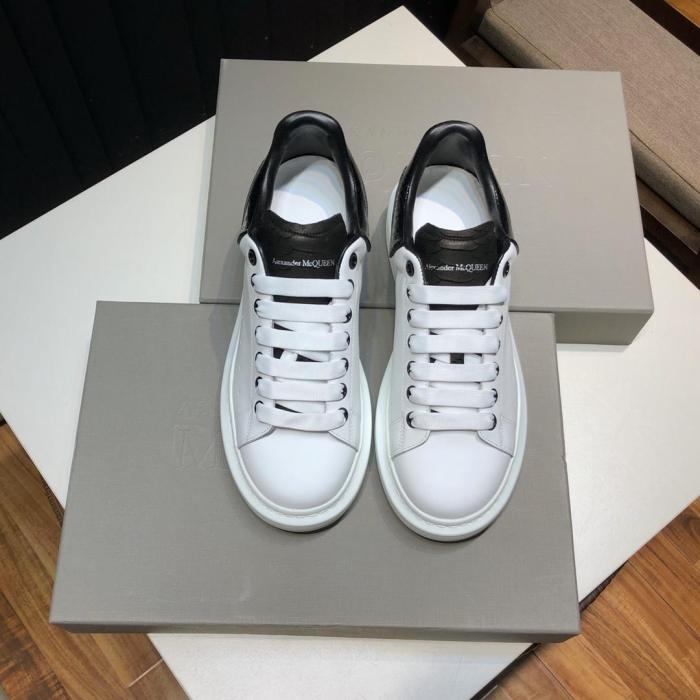 Alexander McQueen Men Shoes Fashion Design Luxury Brand Oversized Sneaker