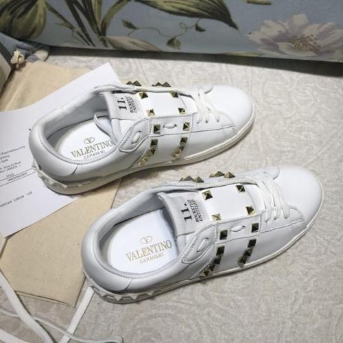 VALENTINO GARAVANI Mens Shoes Luxury Brand CALFSKIN ROCKSTUD UNTITLED SNEAKER UY2S0931BHS0BO