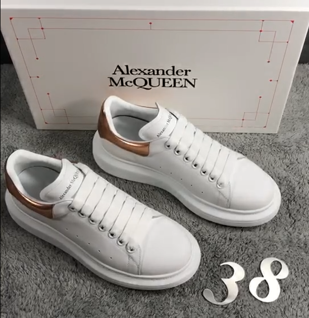 Alexander McQueen Men Shoes Fashion Design Luxury Brand Oversized Sneaker