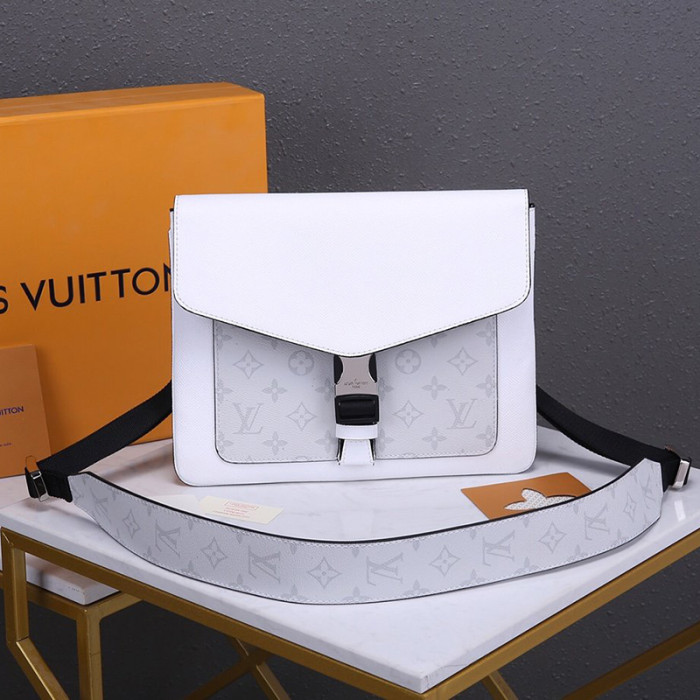Louis Vuitton Mens Bags Luxury Brand Fashion Type OUTDOOR FLAP MESSENGER
