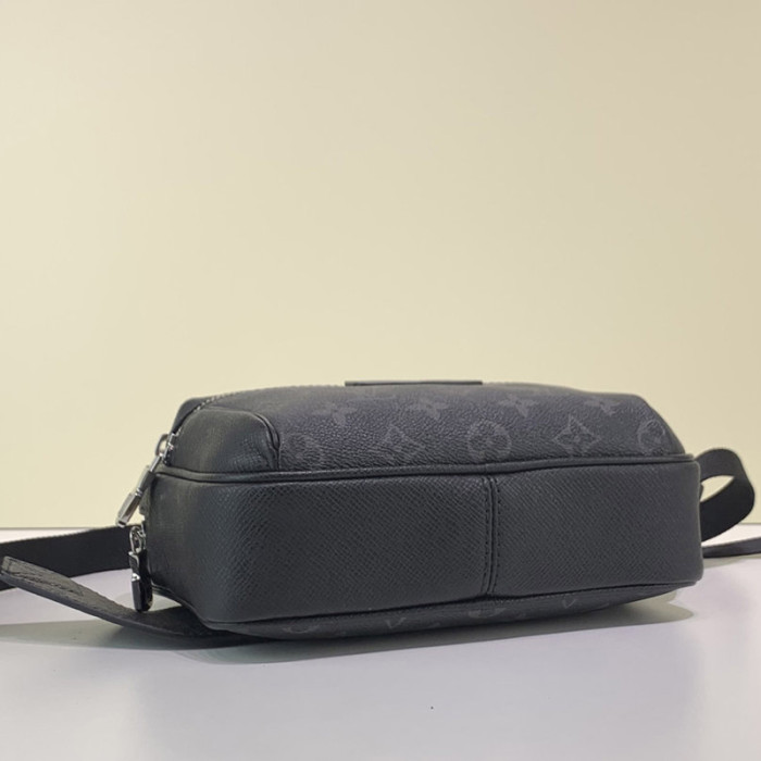Louis Vuitton Mens Bags Luxury Brand Fashion Type OUTDOOR BUMBAG Black M30245
