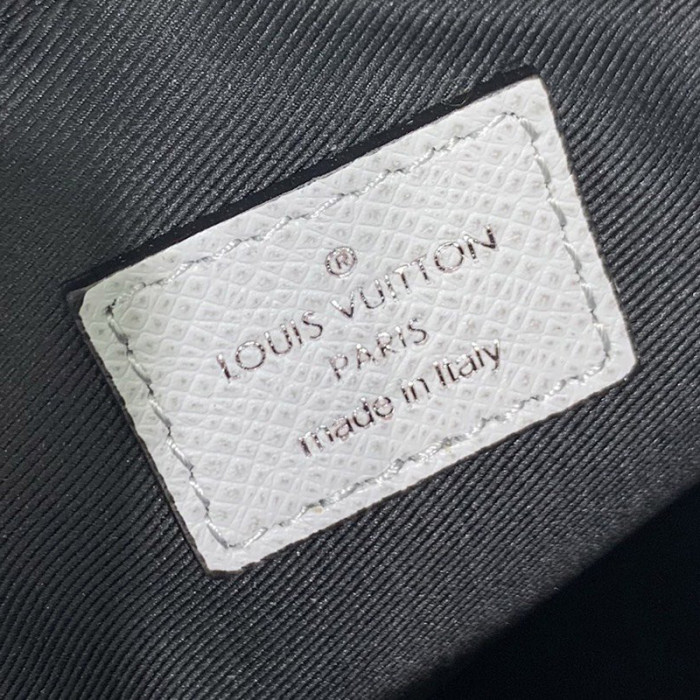 Louis Vuitton Mens Bags Luxury Brand Fashion Type OUTDOOR BUMBAG Antartica M30247