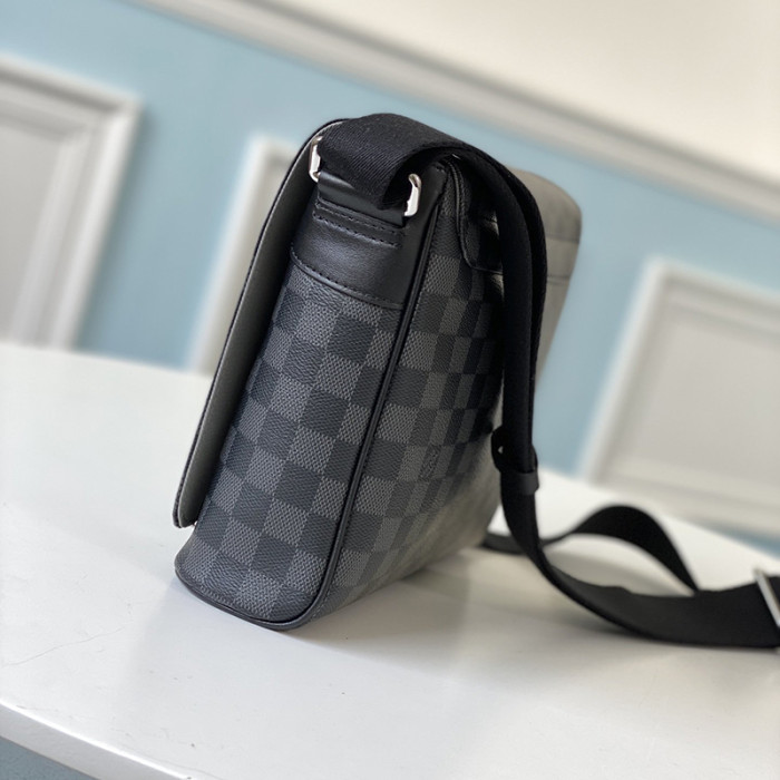 Louis Vuitton Mens Bag Luxury Brand Fashion Type Messenger Bag N40272