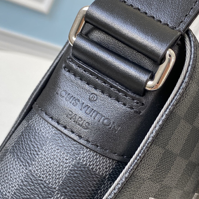 Louis Vuitton Mens Bag Luxury Brand Fashion Type Messenger Bag N40272