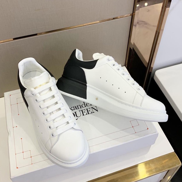 Alexander McQueen Men Shoes Fashion Design Luxury Brand Oversized Sneaker