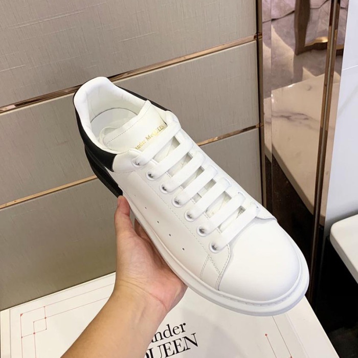 Alexander McQueen Men Shoes Fashion Design Luxury Brand Oversized Sneaker