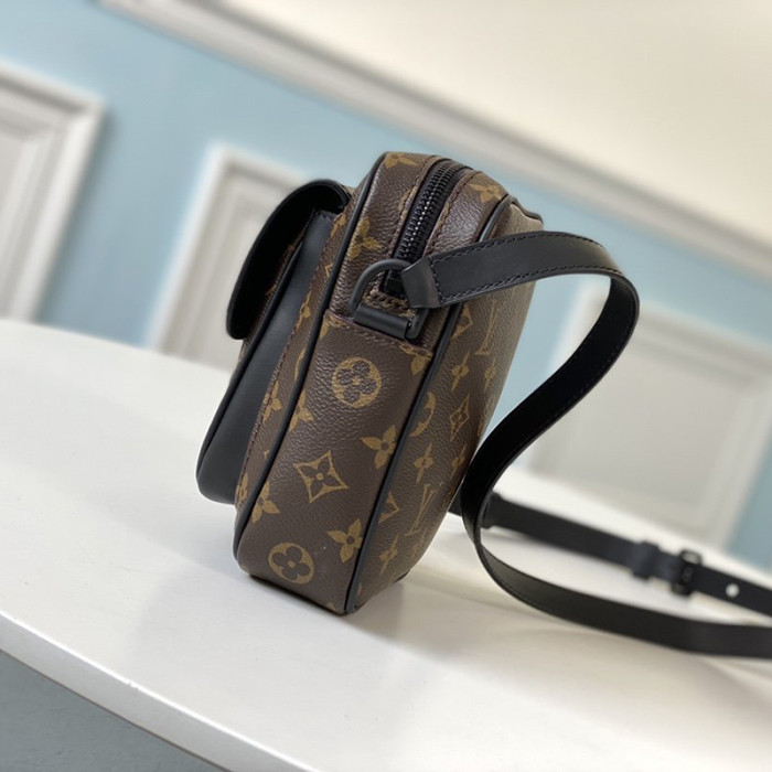 Louis Vuitton Womens Mens Waist Bags Luxury Brand Fashion Type with Original Box