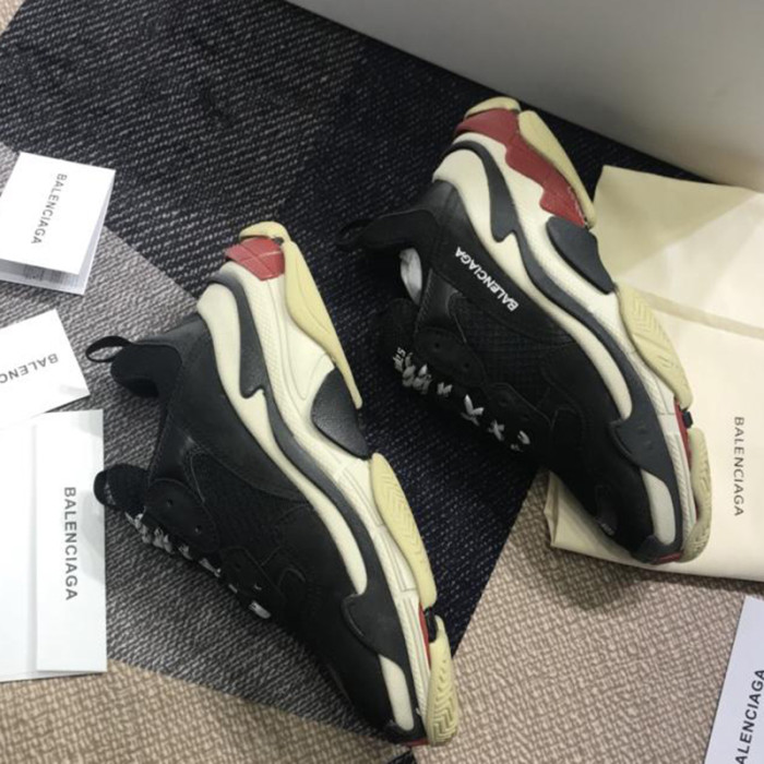 Balenciaga Women Shoes Luxury Brand Triple S Sneaker 524037W09O11000