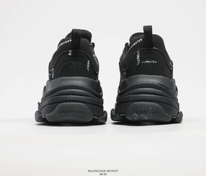 Balenciaga Triple S Sneakers Mens Shoes Sneakers Fashion Design Luxury Brand 3615H47