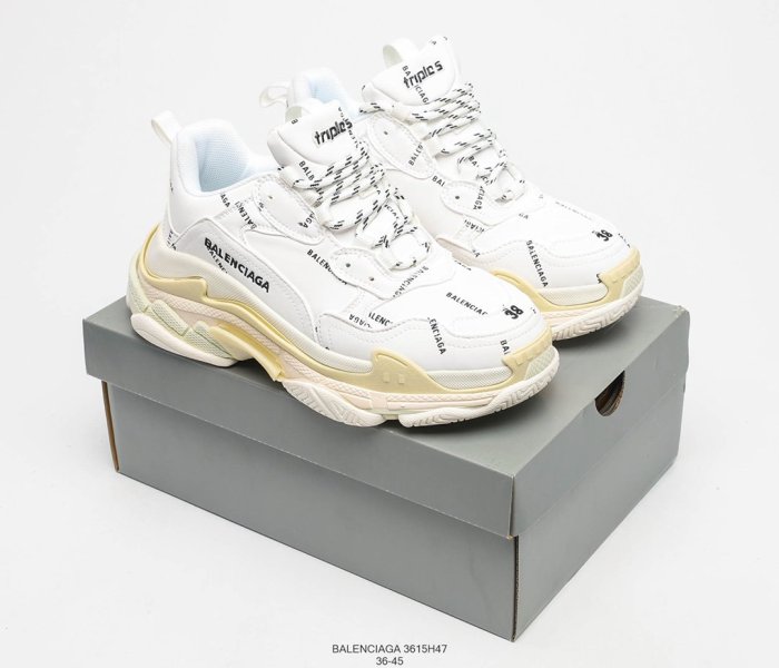 Balenciaga Triple S Sneakers Mens Shoes Sneakers Fashion Design Luxury Brand 3615H47
