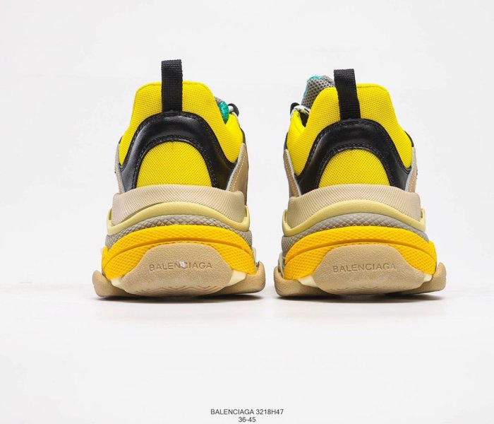 Balenciaga Triple S Sneakers Mens Shoes Sneakers Fashion Design Luxury Brand 3218H47