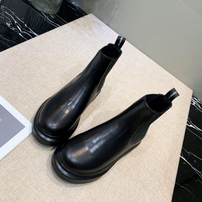 Alexander McQueen Womens Shoes Boots Fashion Design Luxury Brand Tread Chelsea Boot Black 641837WHZ841000