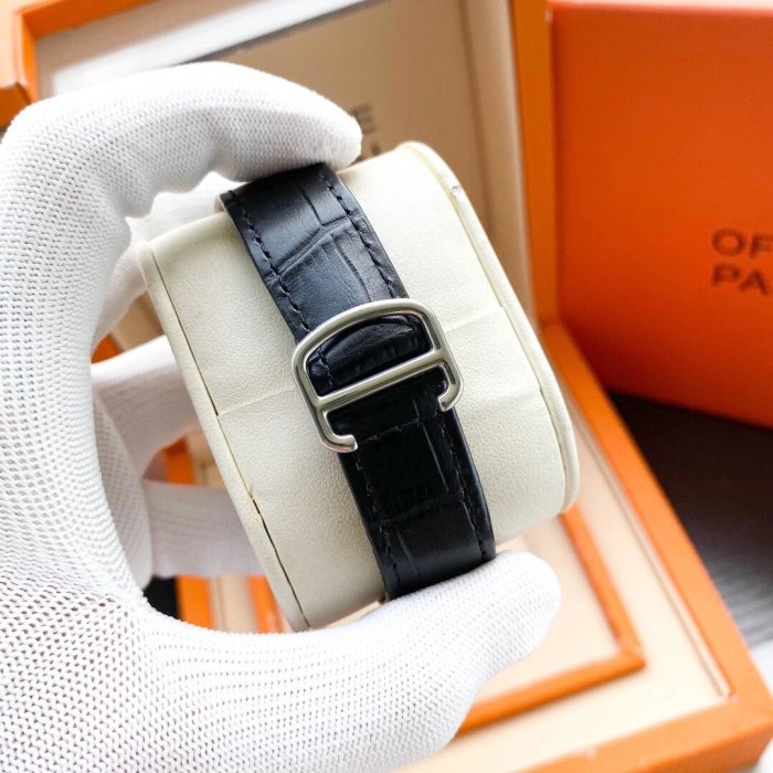 Cartier SA Watch Luxury Brand Design Fashion Type with Original Box