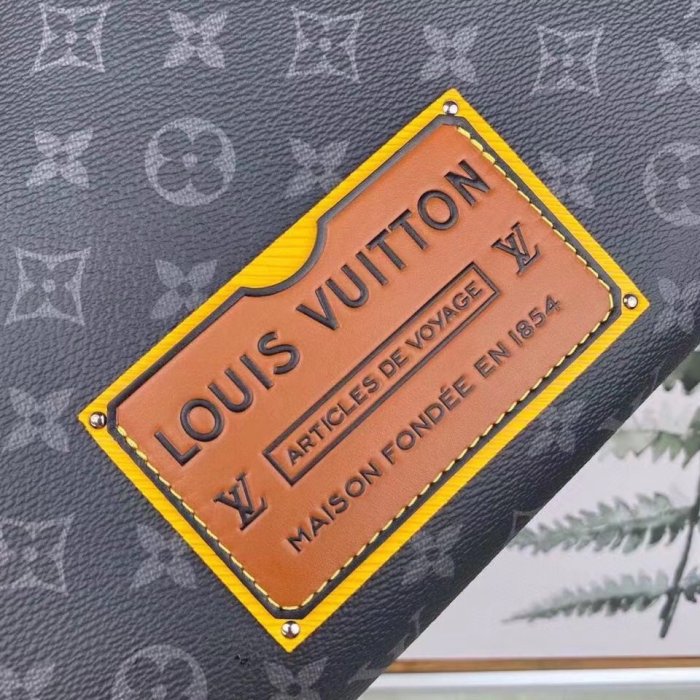 Louis Vuitton Mens Clutch Wallet Purse Luxury Brand Fashion DISCOVERY POCHETTE M69259