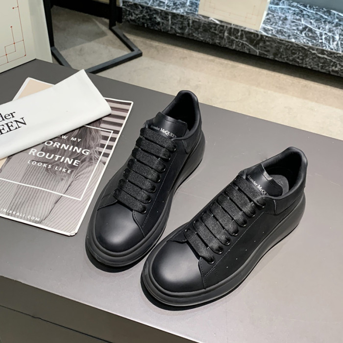 Alexander McQueen Womens Shoes Fashion Design Luxury Brand Oversized Sneaker