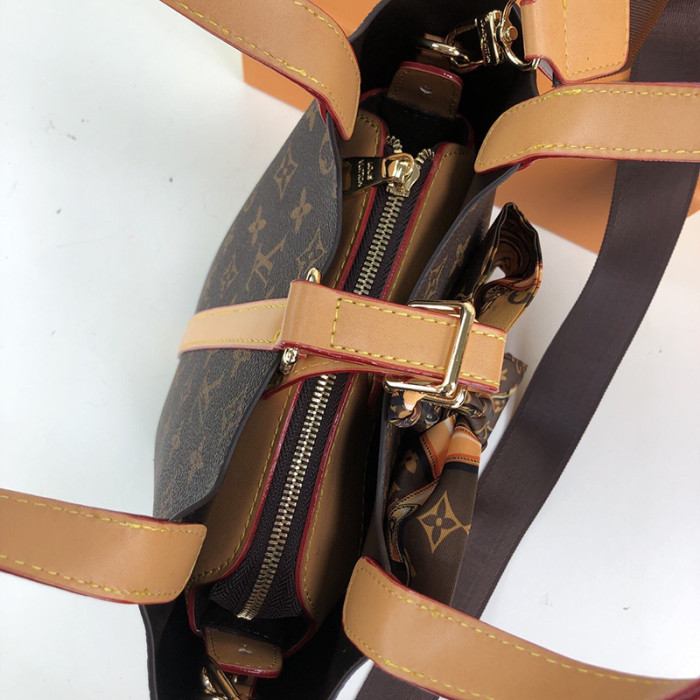 Louis Vuitton Womens Bag Crossbody Bag