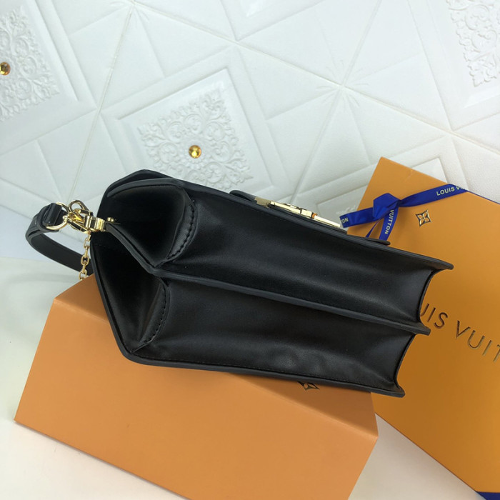 Louis Vuitton Womens Bag Crossbody Bag