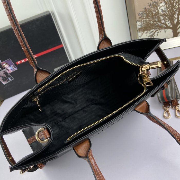 Prada Womens Bag