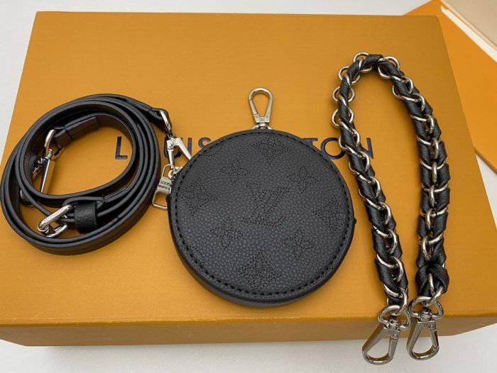 Louis Vuitton Womens Bag Drawstring Bag