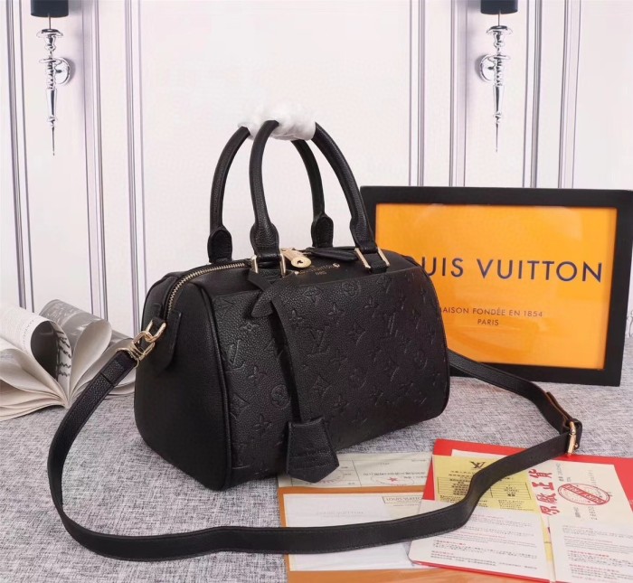 Louis Vuitton Womens Bag Crossbody Bag