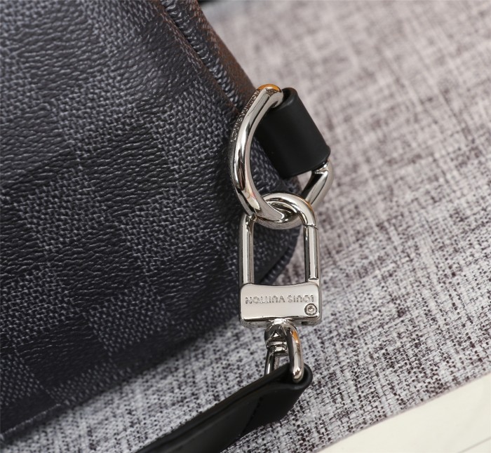 Louis Vuitton Mens Bag Shoulder Bag AVENUE SLING BAG N40403 White Damier Graphite Giant coated canvas with Original Box