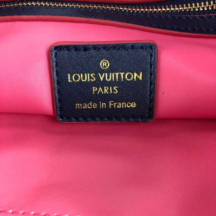 Louis Vuitton Womens Bag Shoulder Bag