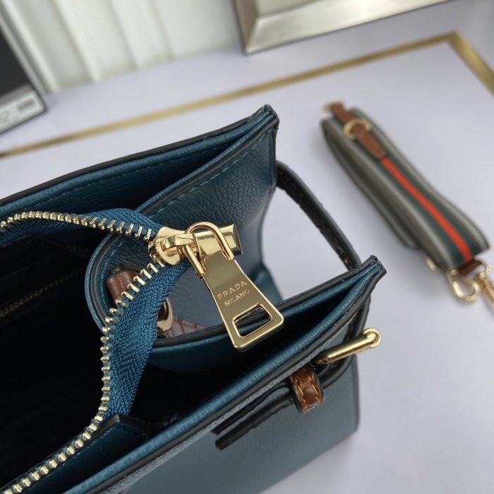 Prada Womens Bag